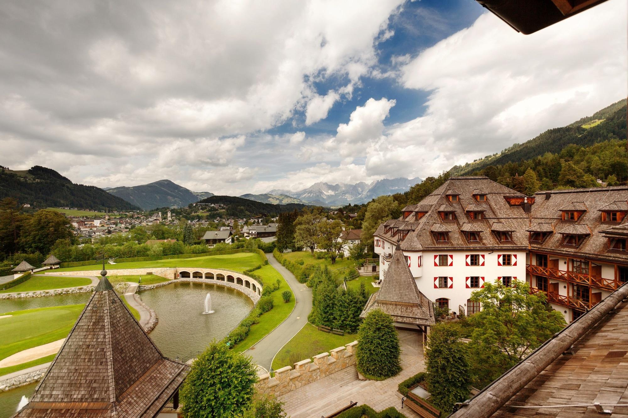 Schlosshotel Kitzbuehel A-Rosa Collection Zewnętrze zdjęcie View of the town