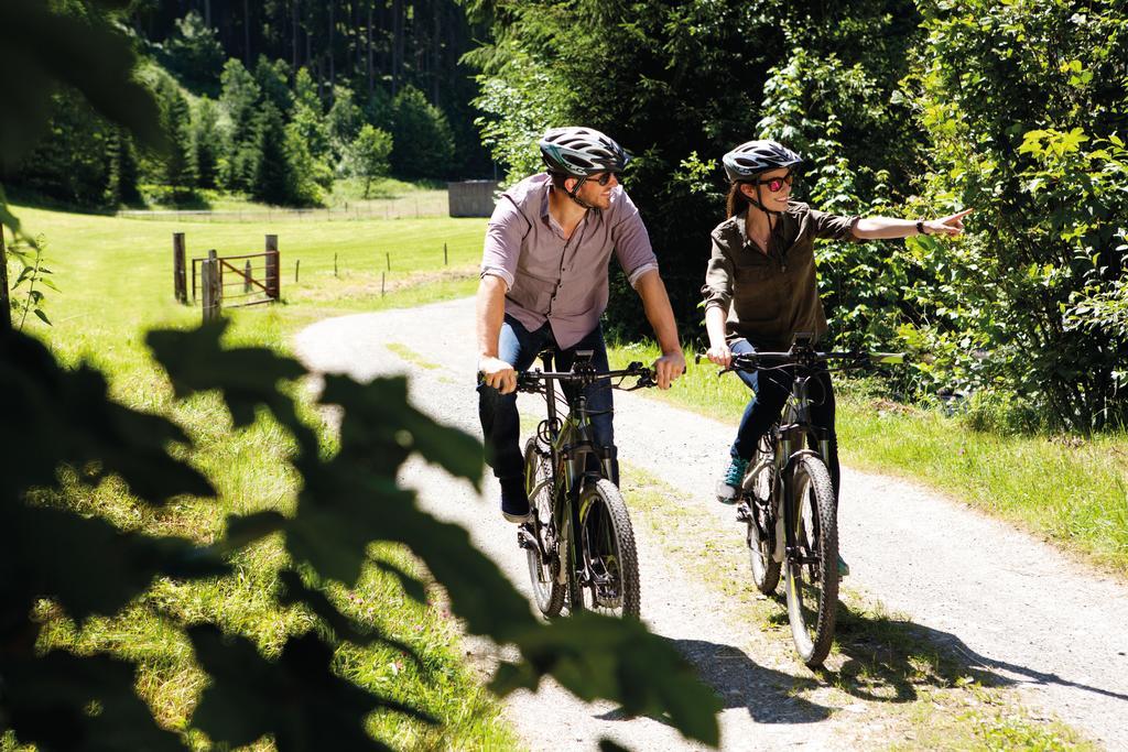 Schlosshotel Kitzbuehel A-Rosa Collection Zewnętrze zdjęcie Biking in the Black Forest